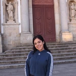 Meet your Posher, Andreia